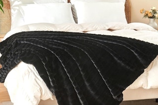 Throw Blanket B0D59S5G96