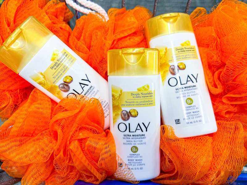 olay body washes on top of loofahs