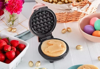 kohls-dash-bunny-waffle-maker-2022-2