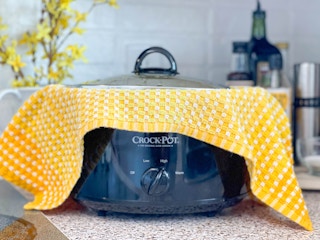 dish towel on slow cooker