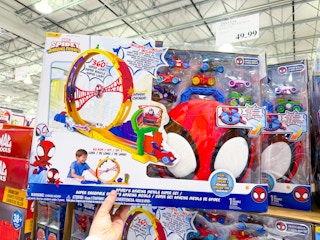 costco-spider-man-spidey-bundle-playset
