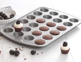 amazon mini muffin pan 1653667783 1653667783 e1653667796459