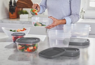 Rubbermaid Food Container Set