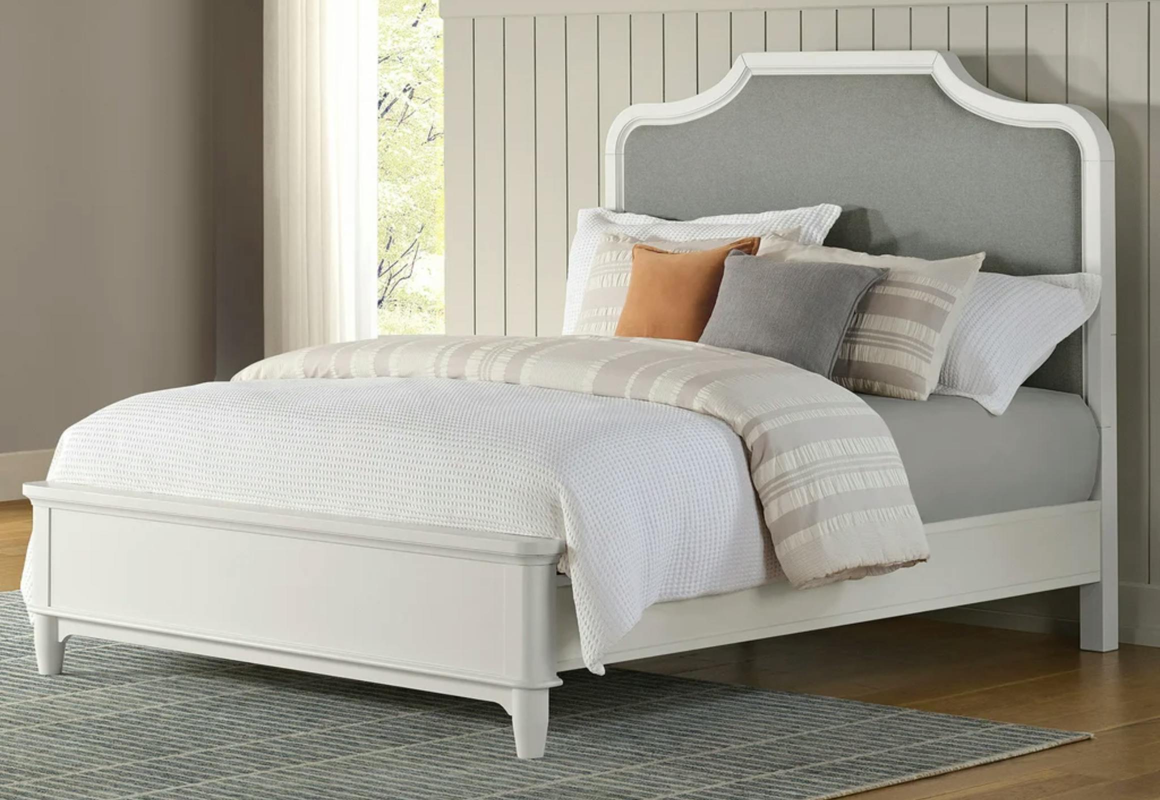 Lila Bed