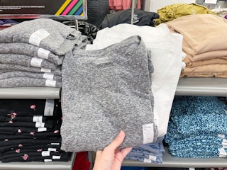 kohls sonoma goods for life womens long sleeve tee 2022 4 1669236899 1669236899