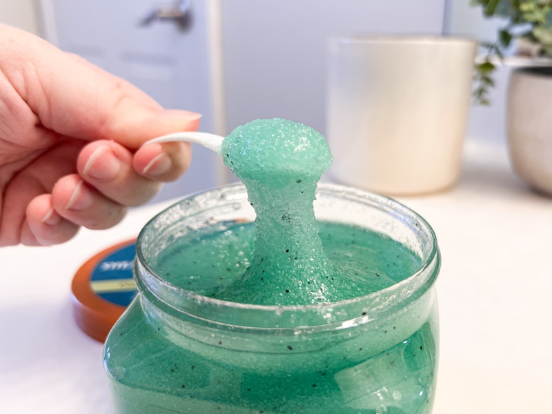 amazon-tree-hut-sugar-scrub-coconut-lime-6