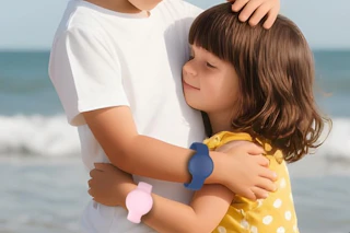 kids wearing airtags at beach