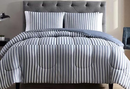 Hallmart Collectibles Bed-in-a-Bag Set