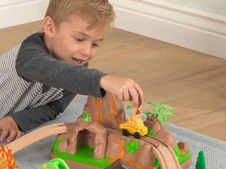 zulily-kidkraft-train-set-091921