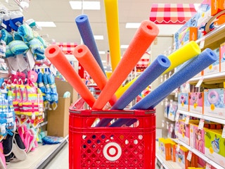 sun-squad-pool-noodles-target3