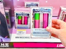 hand holding mascara gift sets