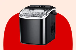 Stock photo of black Simzlife Countertop Ice Maker