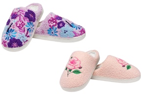 Living Royal Women's Plush Slippers