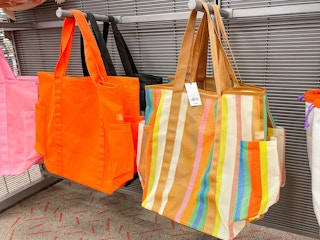 shade shore beach tote bag target 2023 4 1678650854 1678650855