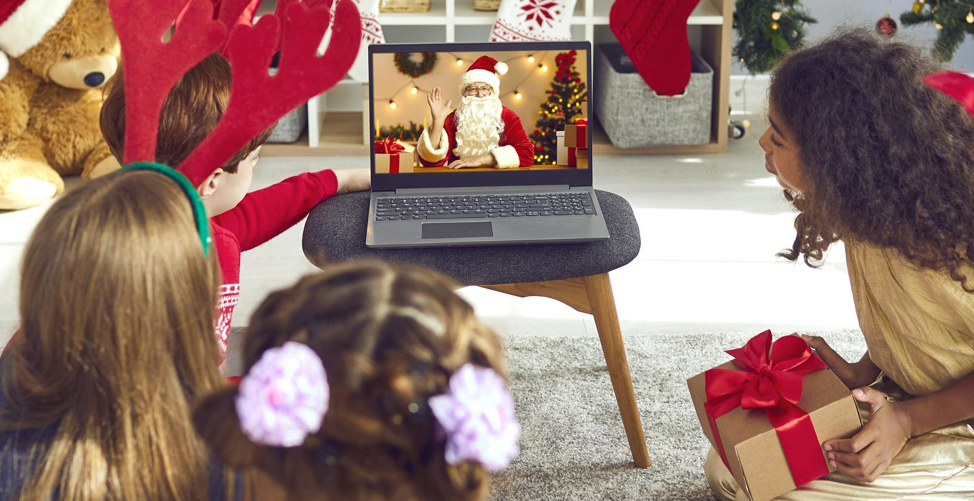 Ho Ho Hello? How to Call Santa for Free This Holiday