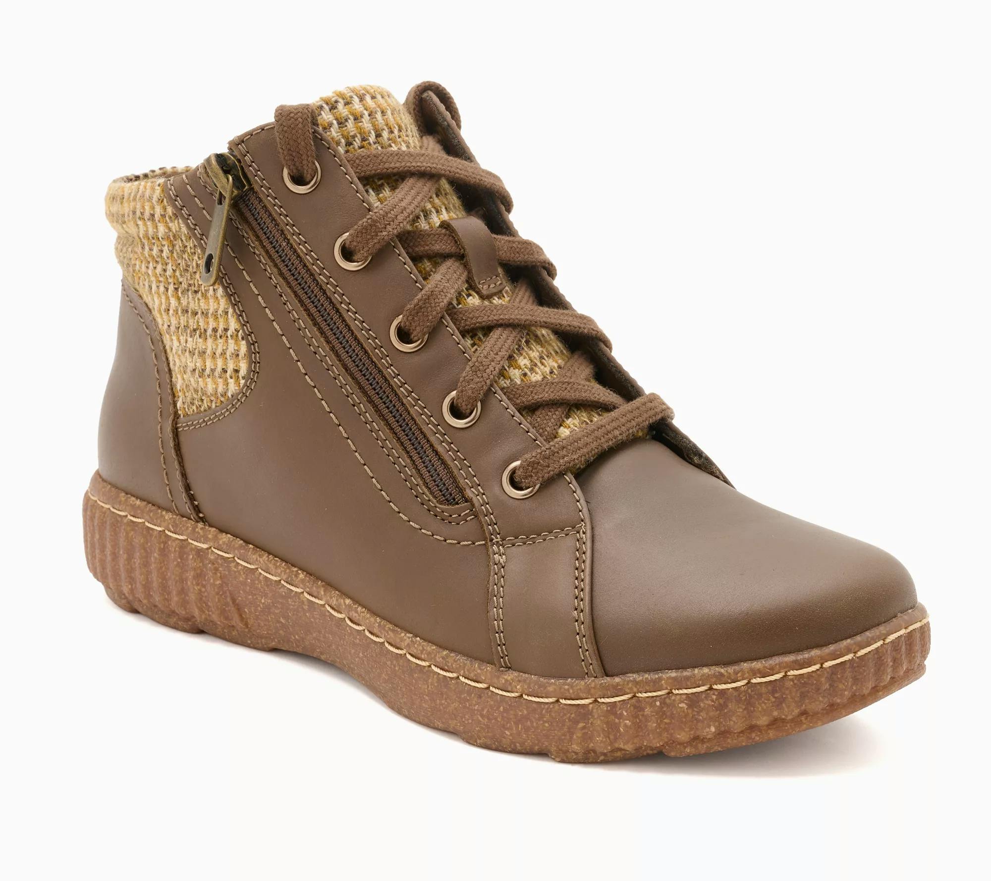 Clarks Women's Leather Ankle Boots