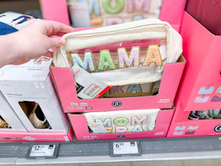 aldi-mothers-day-pouch