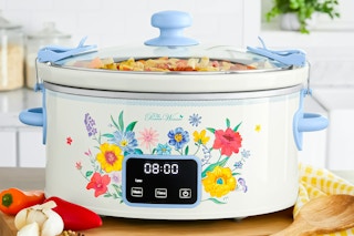 Pioneer Woman Slow Cooker (lifestyle image) in kitchen