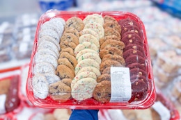 costco-holiday-cookie-tray