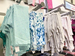 girls leggings on hangers