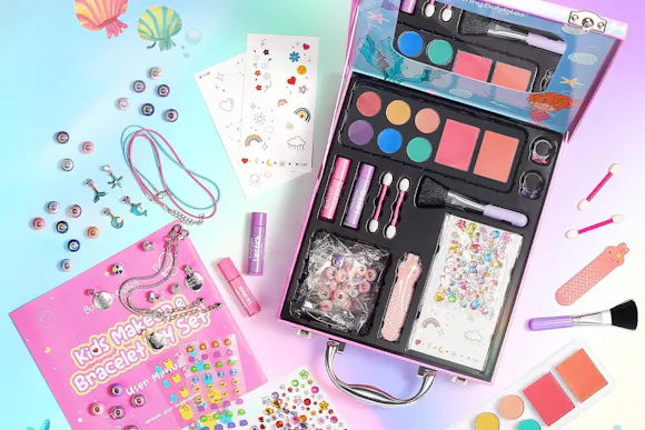 Kids' Makeup Set With Jewelry Kit, Only $7.49 After Amazon Promo Code