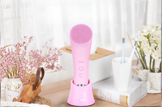 Rechargeable Facial Cleansing Brush