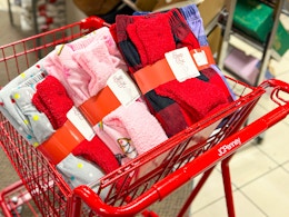 jcpenney-retail-women-pajama-sleep-chic-set-socks-black-friday-2025-3