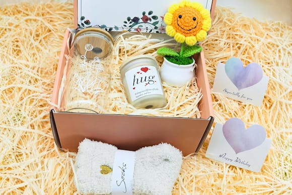 Grab This Gift Set for Just $13.49 on Amazon