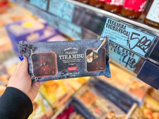 trader-joes-valentine-21