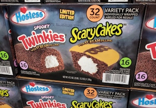 sams club hostess scarycakes 2021 sv 1632496249 1632496249