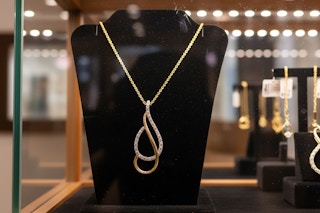 superjeweler necklace