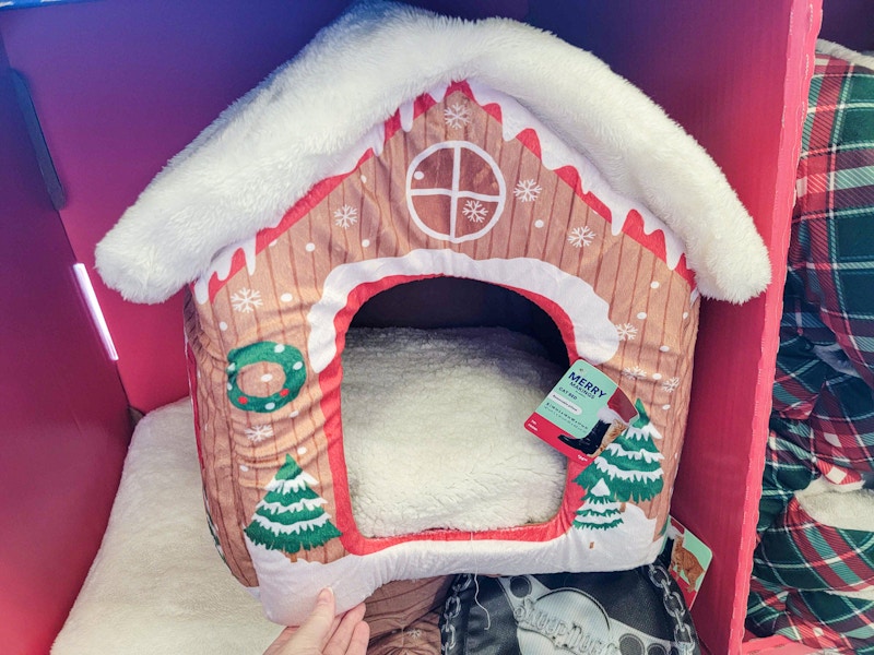cabin pet bed