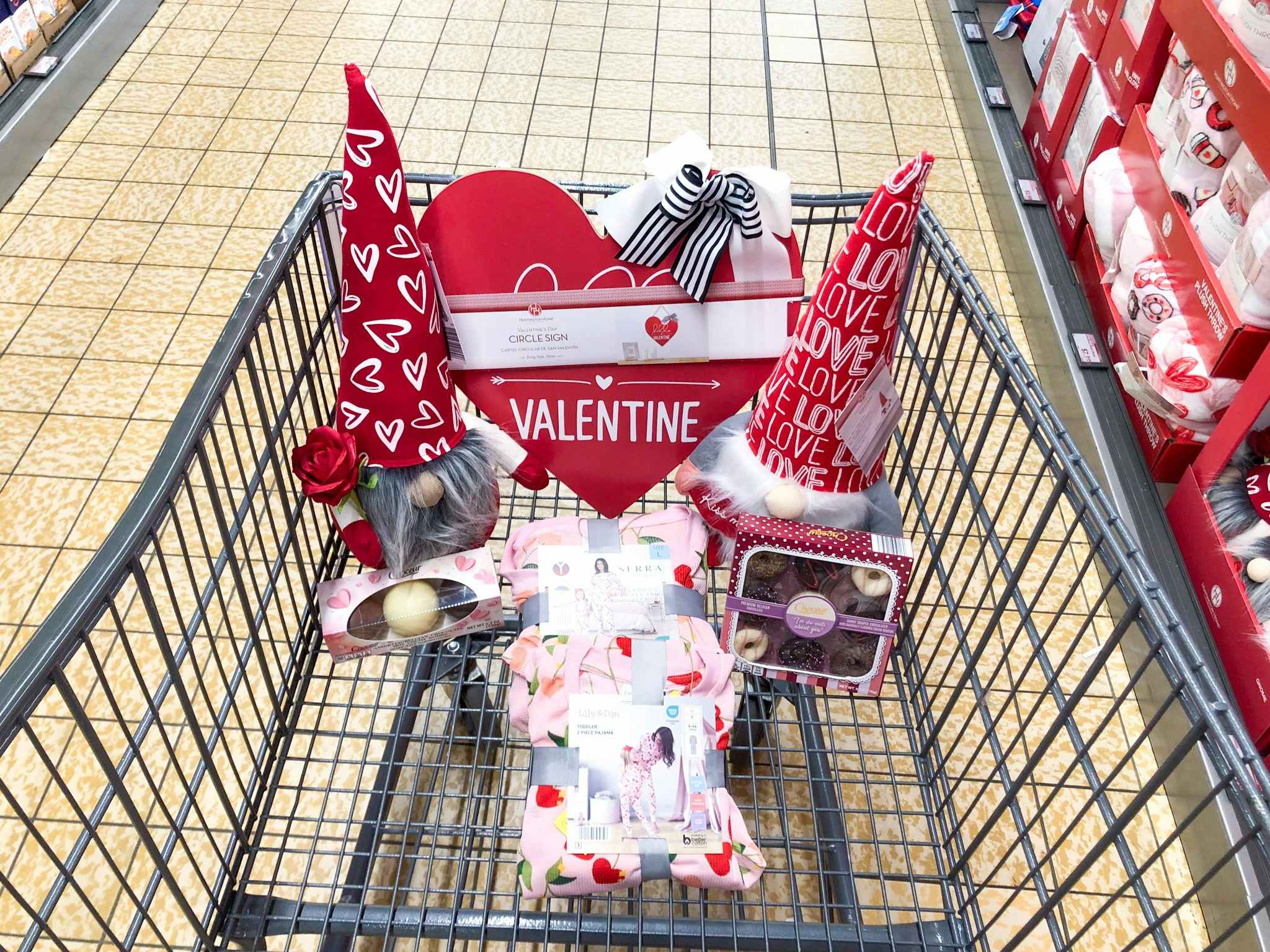 Aldi Valentine’s Day Deals 6Stem Roses for 4, Pj's as Low as 8