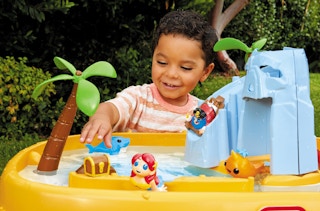 walmart-little-tikes-sand-water-table-2021b
