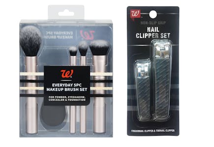 1 Makeup Brush Pack + 1 Nail Clipper Set