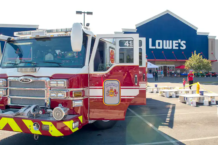 First Responder Discounts, Freebies, and Deals in 2024 - The Krazy