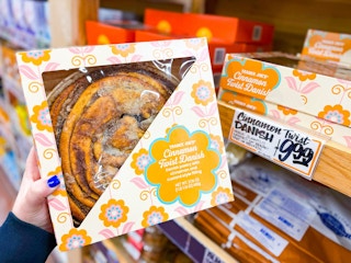 trader-joes-valentine-2