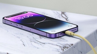 amazon iphone color chargers 2023 1 1696001779 1696001780