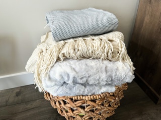 linens and hutch throws jan 11 1673467686 1673467686