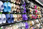 Crocs retail