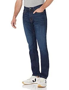 Amazon Essentials Men's Athletic Jeans