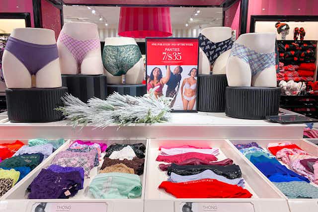 Victoria's Secret Cyber Monday Deals: 40% + 10% Off, Free Ship on $25 card image