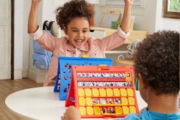 kids playing guess who 2.0 game
