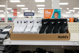 kohl's nike socks.