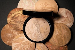 Laura Geller Powder Foundation