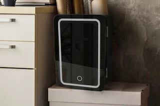 walmart personal chiller mini fridge 2022 1669600634 1669600635