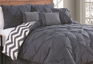 zulily-seven-piece-comforters-dec-2022-1