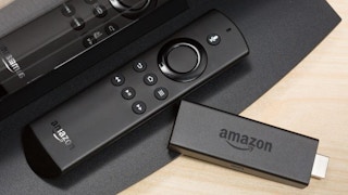 434376 amazon fire tv stick with alexa remote 1521122780