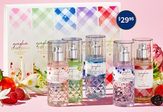 bath body works gingham sampler mini gift box set 2023 2 1679489572 1679489572