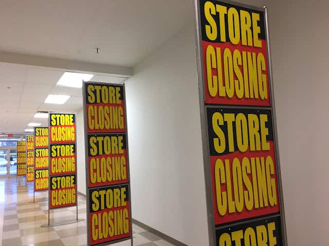 New Kmart & Sears Closures Bring Company to Last Few Dozen Stores card image